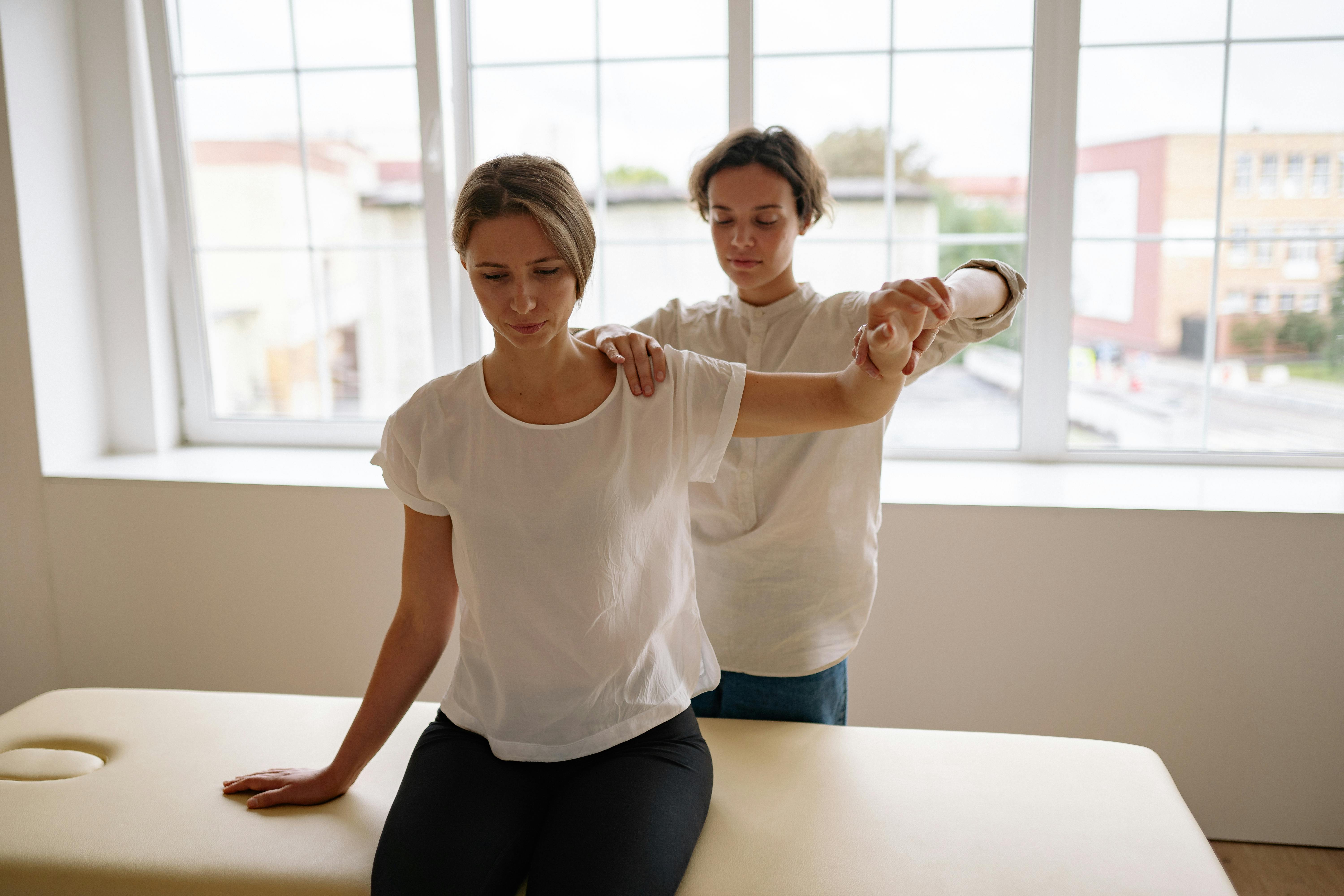 Shoulder therapy session